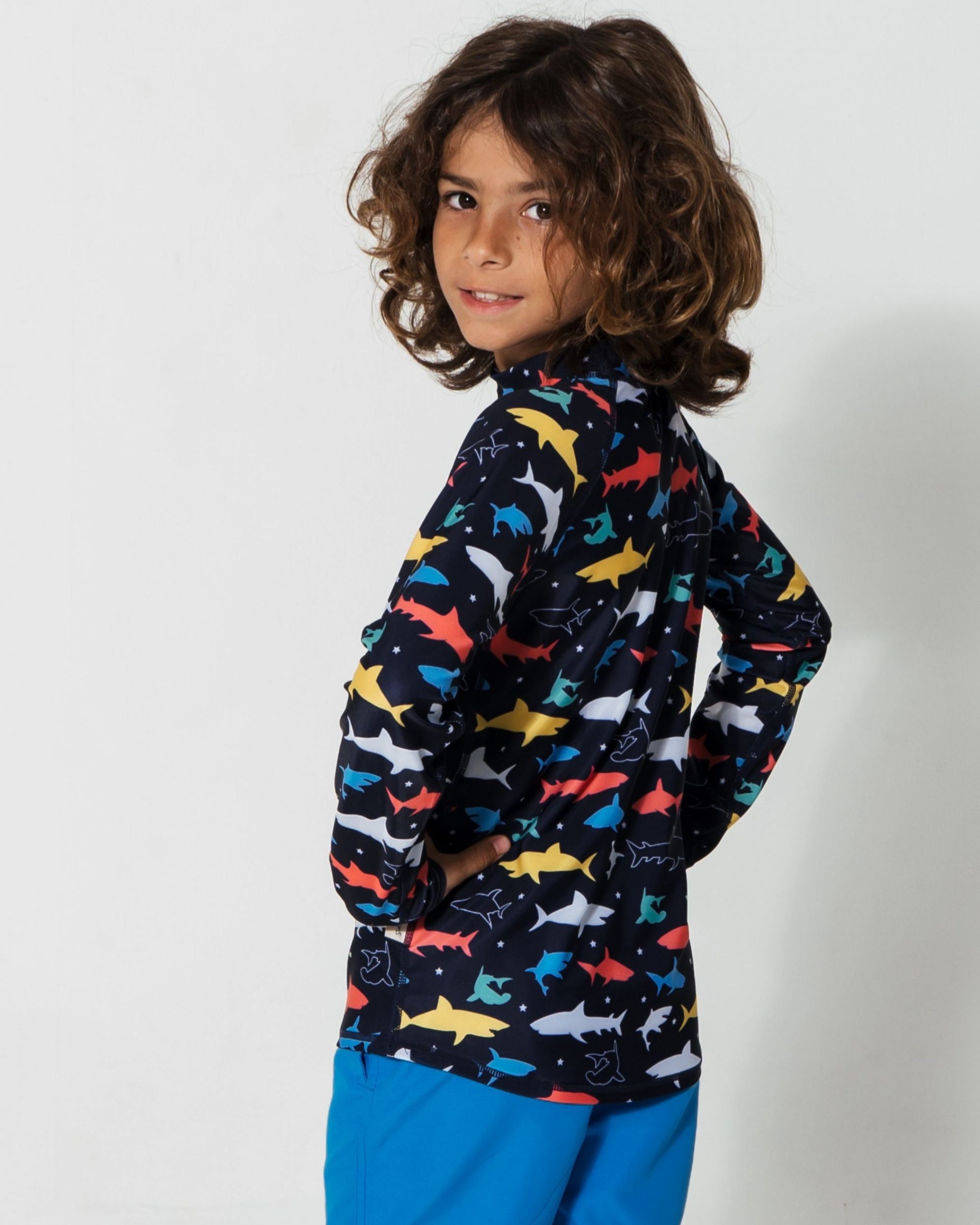 aaSandbar_Swimwear_colourful_Shark_Rash_guard