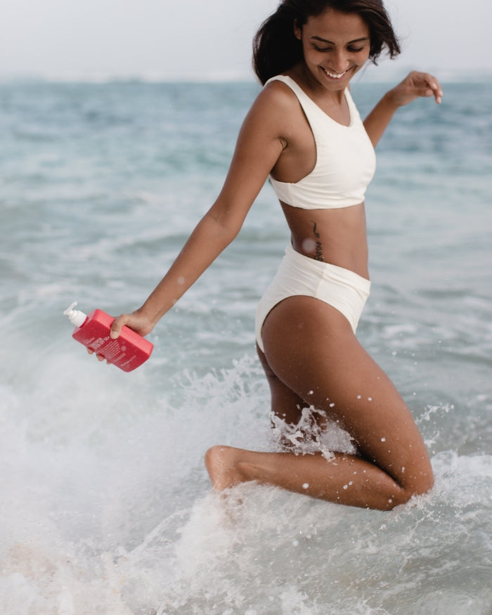 signature_sunscreen_spf_50+-