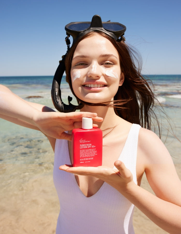 signature_sunscreen_spf_50+-